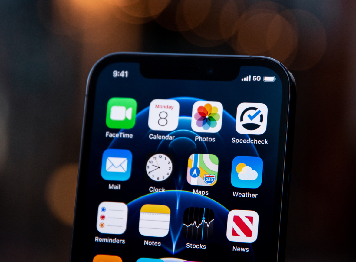 错那苹果手机维修分享为什么 iPhone 12 在冬季会自动关机 