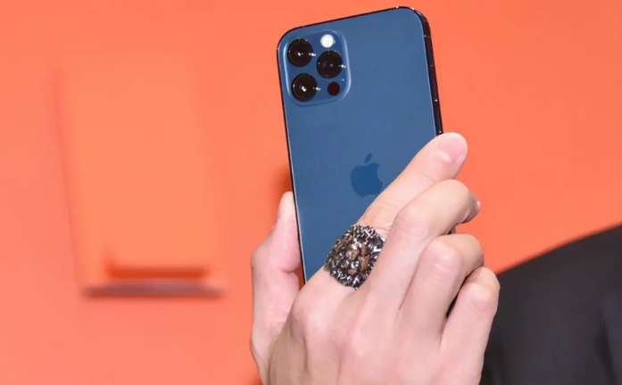 错那苹果手机维修分享iPhone12系列重启方法教程 